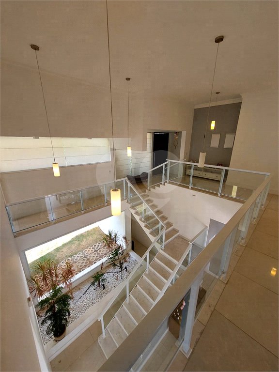 Casa à venda ou para alugar com 4 suítes no condomínio Jardim Primavera, Louveira - SP