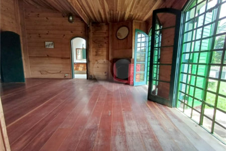 Chácara à venda com 3 quartos, sendo 1 suíte,  em Do Carmo (canguera), São Roque, SP