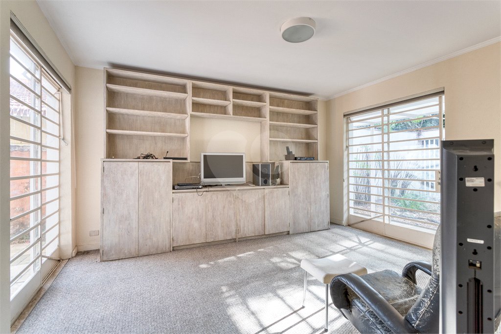 Casa à venda ou para alugar com 3 quartos, sendo 1 suíte,  em Brooklin Velho, São Paulo, SP
