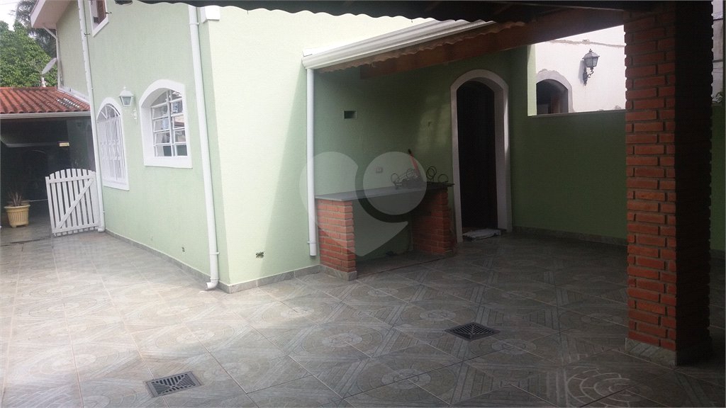 Sobrado à venda com 3 quartos, sendo 1 suíte, em Horto, São Paulo, SP