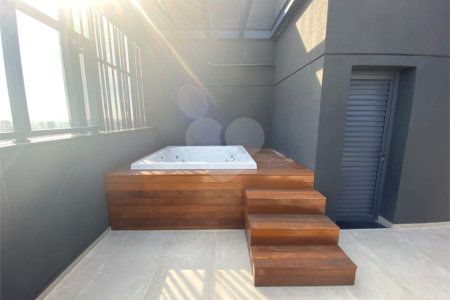 Apartamento à venda com 3 suítes em Jardim das Acácias, São Paulo, SP