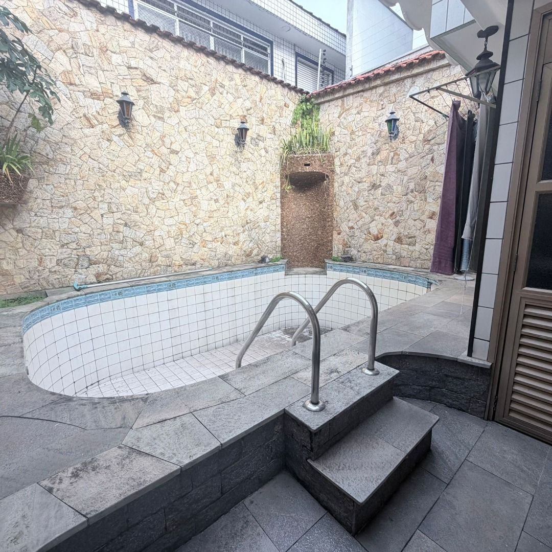 Casa Comercial com 2 dormitórios, 227 m² - venda por R$ 2.000.000 ou aluguel por R$ 9.605 - Vila Belmiro - Santos/SP