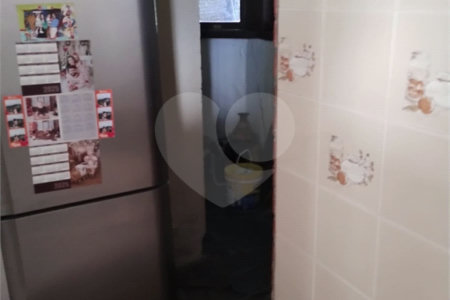 Casa à venda com 5 quartos, sendo 3 suítes, no condomínio Vilarejo, Rio de Janeiro - RJ