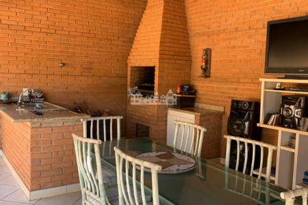 Casa à venda em Aparecida de São Manuel, São Manuel – SP, com projeto que valoriza conforto, iluminação natural e áreas de convivência.