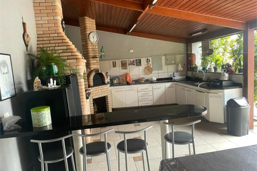 Casa à venda com 3 quartos, sendo 1 suíte, no condomínio Clube de Campo Mairiporã, Mairiporã - SP