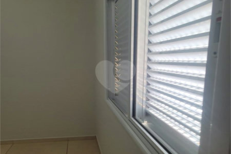 Indaiatuba - Sobrado para venda e Locação - Jardim Nely em Indaiatuba - R$ 425.000,00 - aceita parte em permuta - Bairro tranquilo com fácil acesso a rodovias, Shopping Polo Parque Mall - Assai, Polo shopping - Com duas suítes sendo uma com sacada, , lavabo. área de serviço , 2 vagas, portão ele