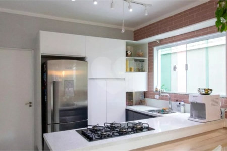 Casa à venda com 3 suítes em Vila Rosália, Guarulhos, SP