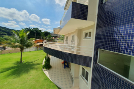 Casa à venda com 5 suítes no condomínio Vila Hípica I, Vinhedo - SP