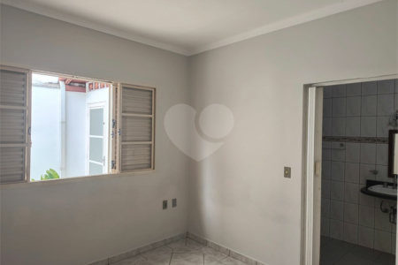 Casa à venda com 2 quartos, sendo 1 suíte,  no Centro, Indaiatuba, SP