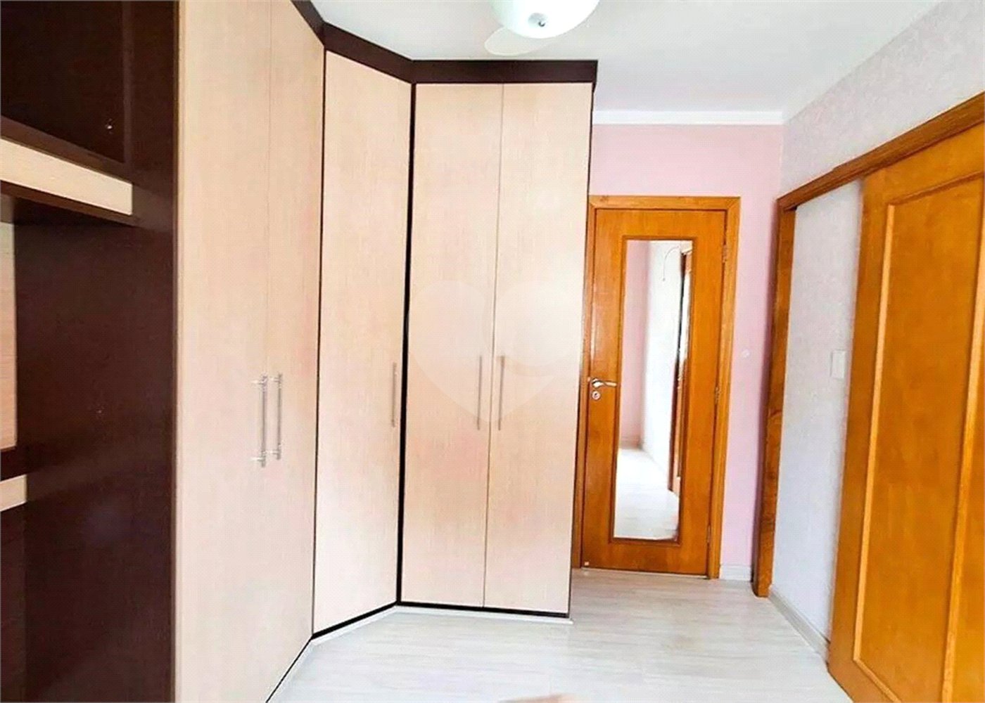Apartamento à venda com 3 quartos, sendo 1 suíte, em Parque Campolim, Sorocaba, SP