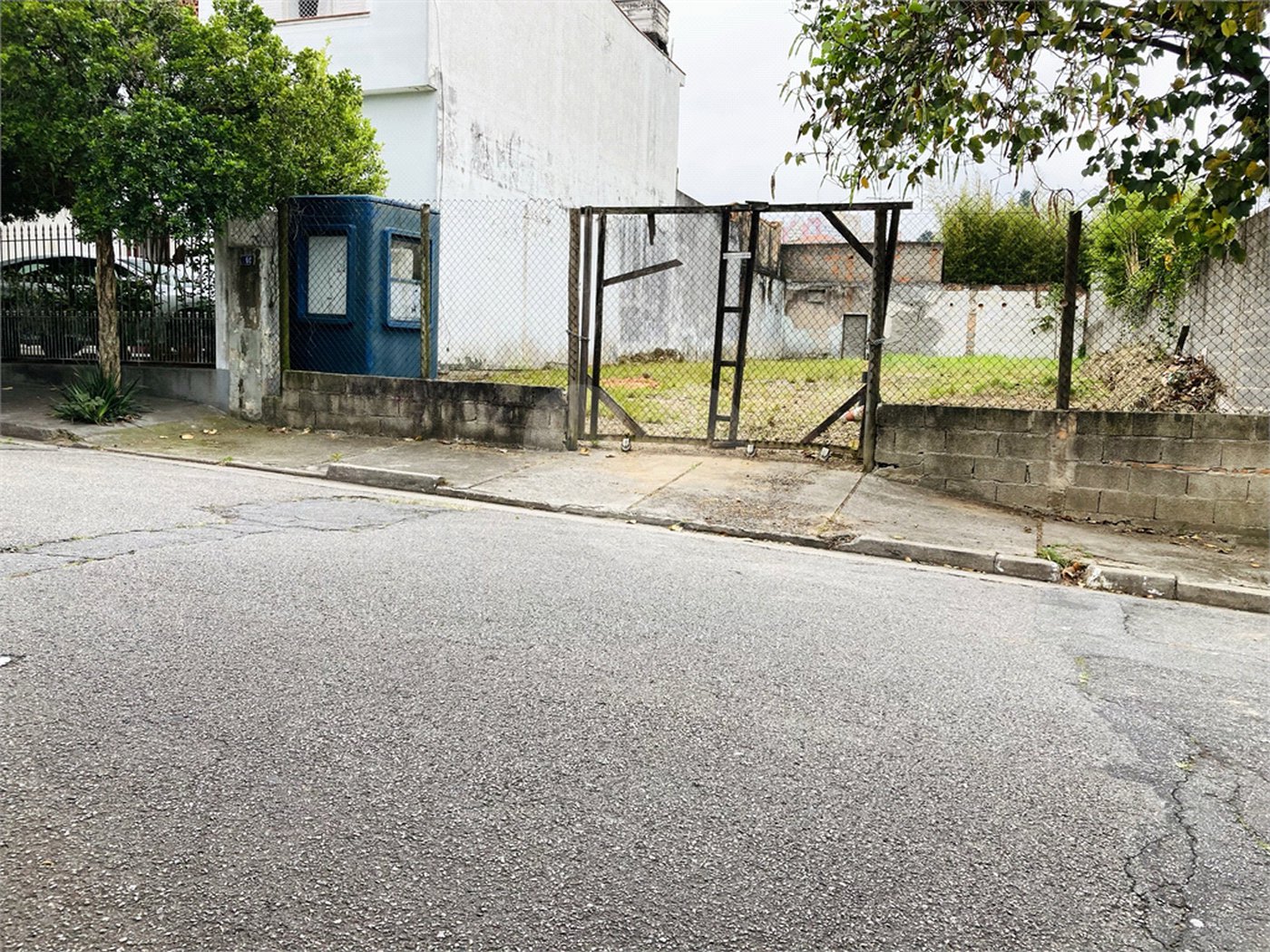 Terreno à venda em Jardim Esmeralda, São Paulo, SP