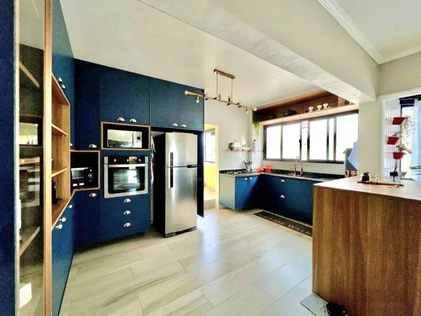 Apartamento com 2 dormitórios à venda, 103 m² por R$ 850.000,00 - Ponta da Praia - Santos/SP