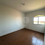 Casa à venda com 4 quartos, sendo 1 suíte,  em Jardim Estoril, Ponta Porã, MS