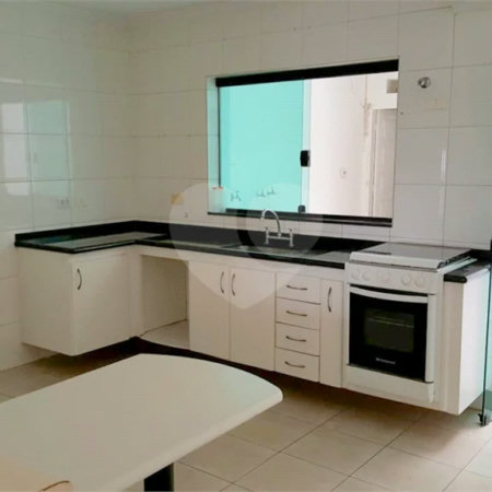 Casa de vila para venda e locação na região da Mooca