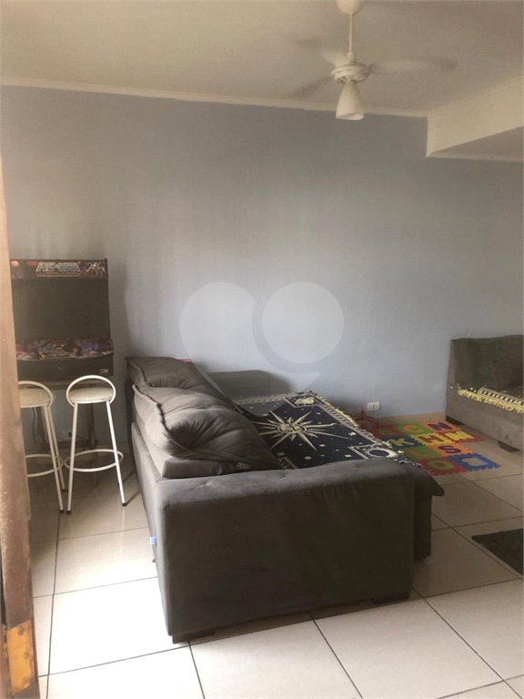 Sobrado à venda com 2 quartos em Artur Alvim, São Paulo, SP