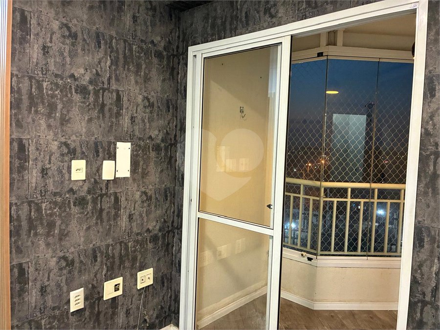 Apartamento para alugar com 2 quartos, sendo 1 suíte, em Vila Endres, Guarulhos, SP