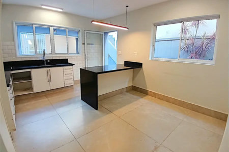 Sobrado à venda com 3 quartos, sendo 1 suíte,  em Brooklin Paulista, São Paulo, SP