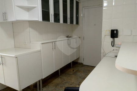 Apartamento para alugar com 3 suítes em Campo Belo, São Paulo, SP