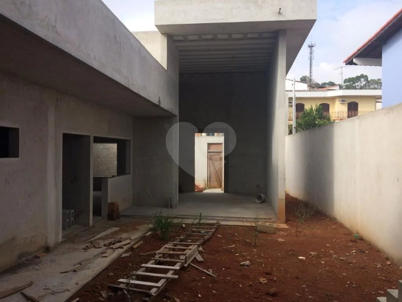 Casa à venda com 3 suítes em Tremembé, São Paulo, SP