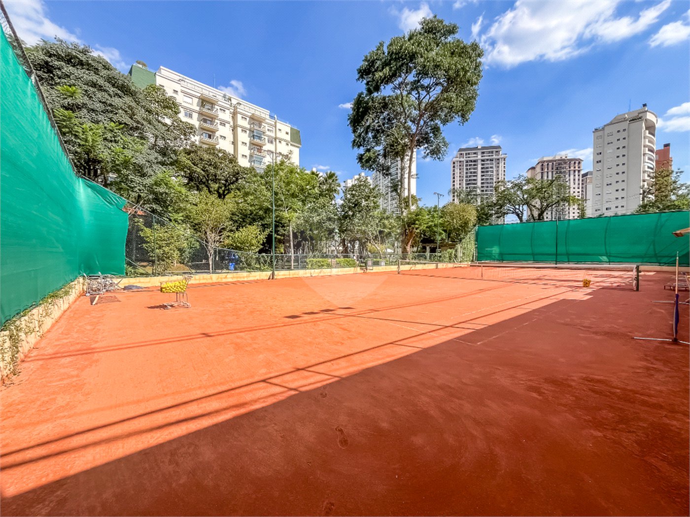 Apartamento à venda com 3 suítes em Alto da Boa Vista, São Paulo, SP