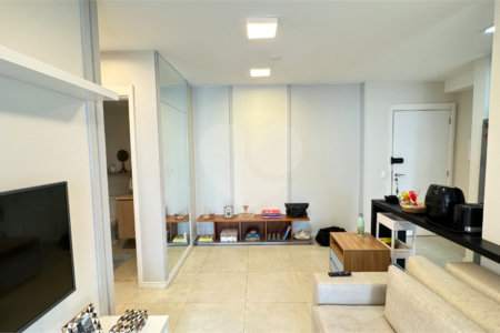 Apartamento à venda com 2 quartos, sendo 1 suíte,  em Brooklin, São Paulo, SP