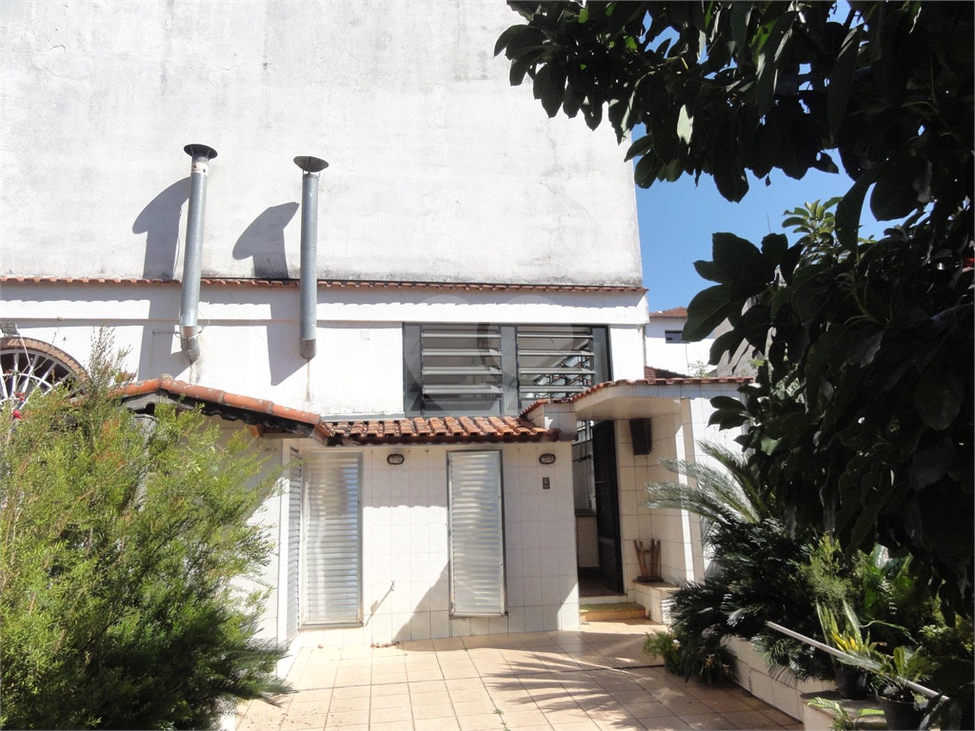 Sobrado à venda com 6 quartos, sendo 4 suítes, em Tremembé, São Paulo, SP