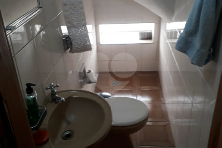 Sobrado à venda com 3 quartos em Jardim Oriental, São Paulo, SP
