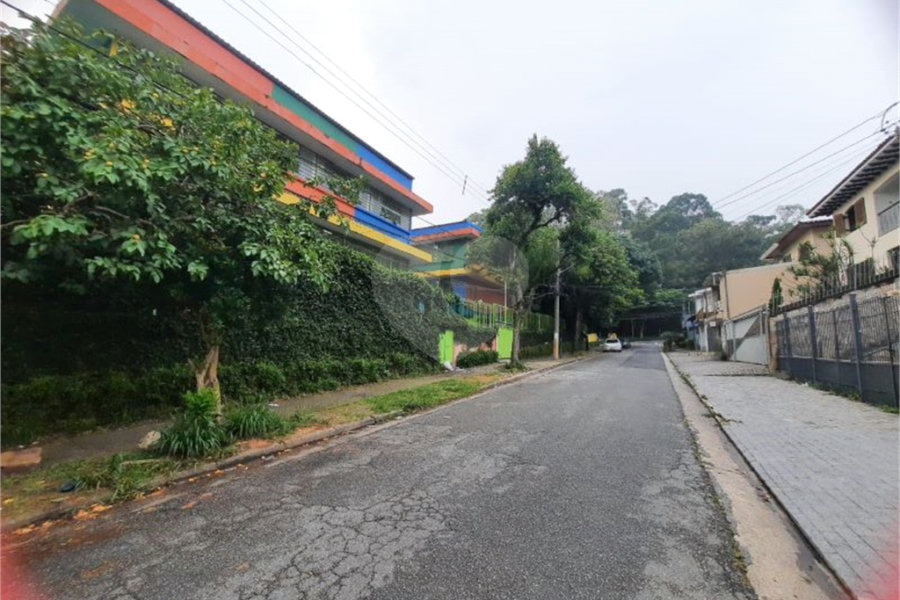 Sobrado à venda com 3 quartos, sendo 1 suíte, em Butantã, São Paulo, SP