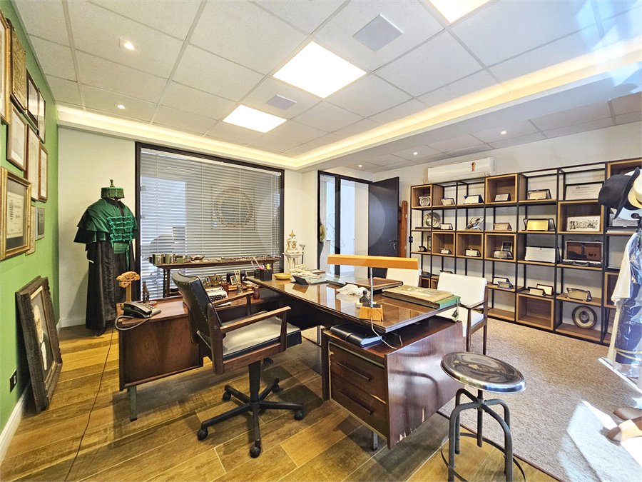 Sobrado à venda ou para alugar com 1 quarto em Campo Belo, São Paulo, SP