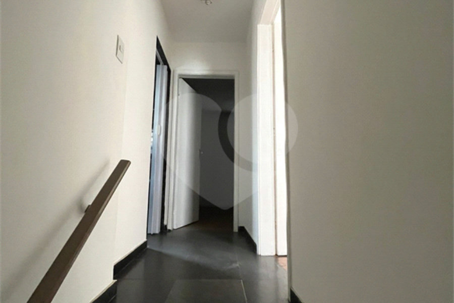 Sobrado à venda com 3 quartos em Vila Nivi, São Paulo, SP