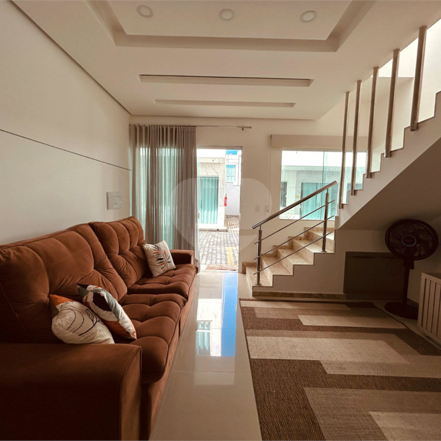 Apartamento à venda com 2 suítes, em Taperapuan, Porto Seguro, BA