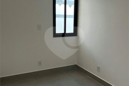 Casa à venda com 3 quartos, sendo 1 suíte, no condomínio Portal dos Sabiás, Itu - SP