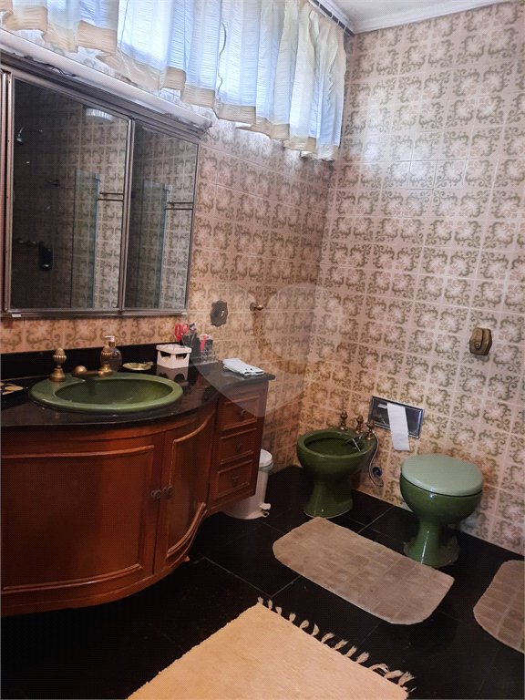 Sobrado à venda com 5 quartos, sendo 3 suítes, em Jardim Marajoara, São Paulo, SP