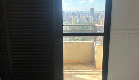 Cobertura à venda com 3 quartos, sendo 1 suíte,  em Vila Andrade, São Paulo, SP