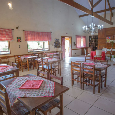 Hotel à venda com 15 quartos, sendo 4 suítes,  no Centro (canguera), São Roque, SP