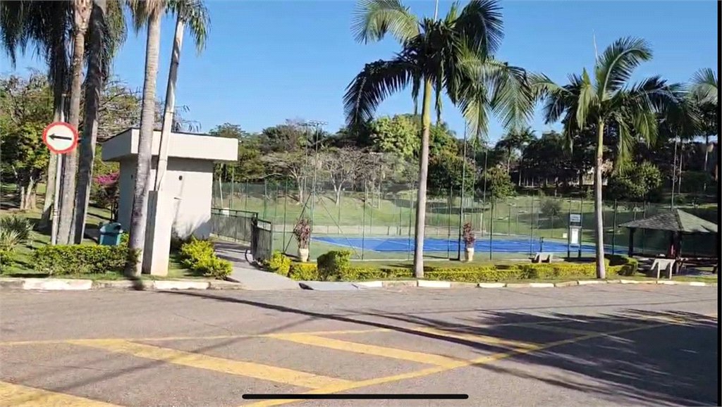 Casa à venda com 4 suítes no condomínio Shambala I, Atibaia - SP
