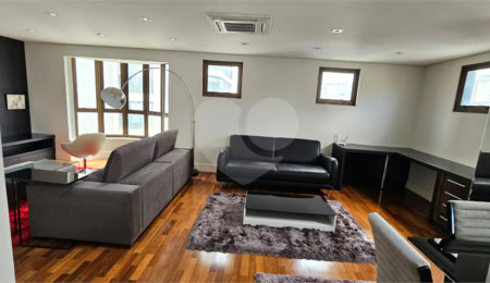 Duplex à venda com 4 quartos, sendo 3 suítes,  em Jardim Paulista, São Paulo, SP