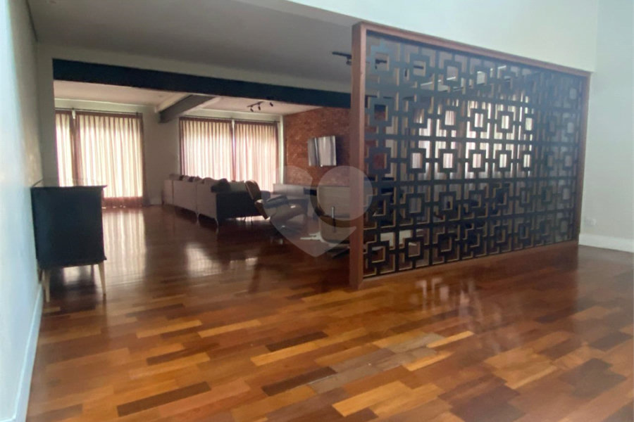 Casa à venda com 4 suítes no condomínio Gleba II, Mairiporã - SP