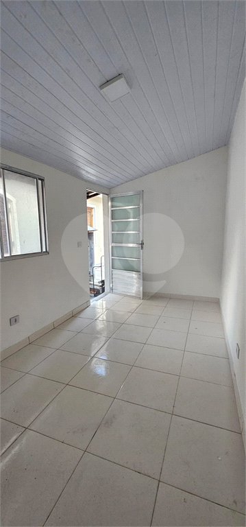 Sobrado à venda com 3 quartos, sendo 2 suítes, em Ferreira, São Paulo, SP