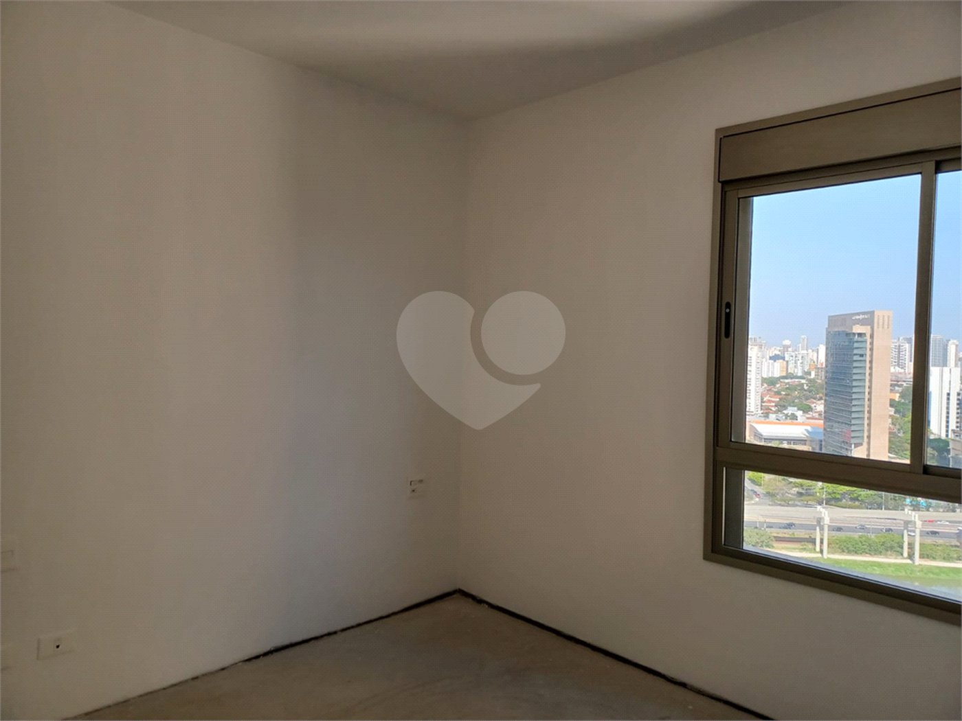 Apartamento à venda com 4 suítes em Real Parque, São Paulo, SP