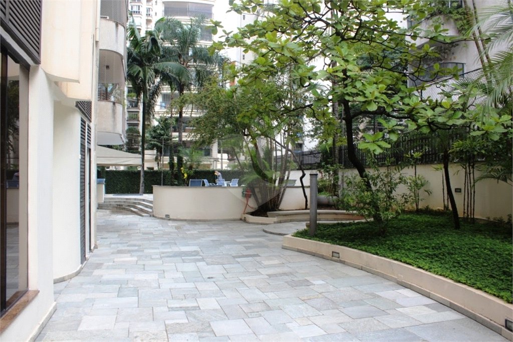 Triplex à venda com 5 quartos, sendo 3 suítes, em Santa Cecília, São Paulo, SP