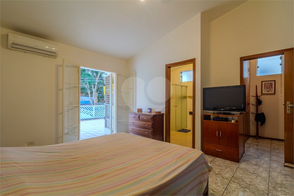 Sobrado à venda com 3 quartos, sendo 1 suíte, em Jardim Vera Cruz, São Paulo, SP