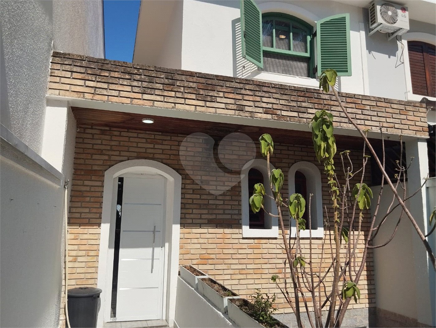 Sobrado à venda com 3 quartos em Vila Irmãos Arnoni, São Paulo, SP