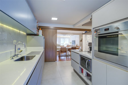 Apartamento à venda com 4 quartos, sendo 1 suíte, em Alto da Boa Vista, São Paulo, SP