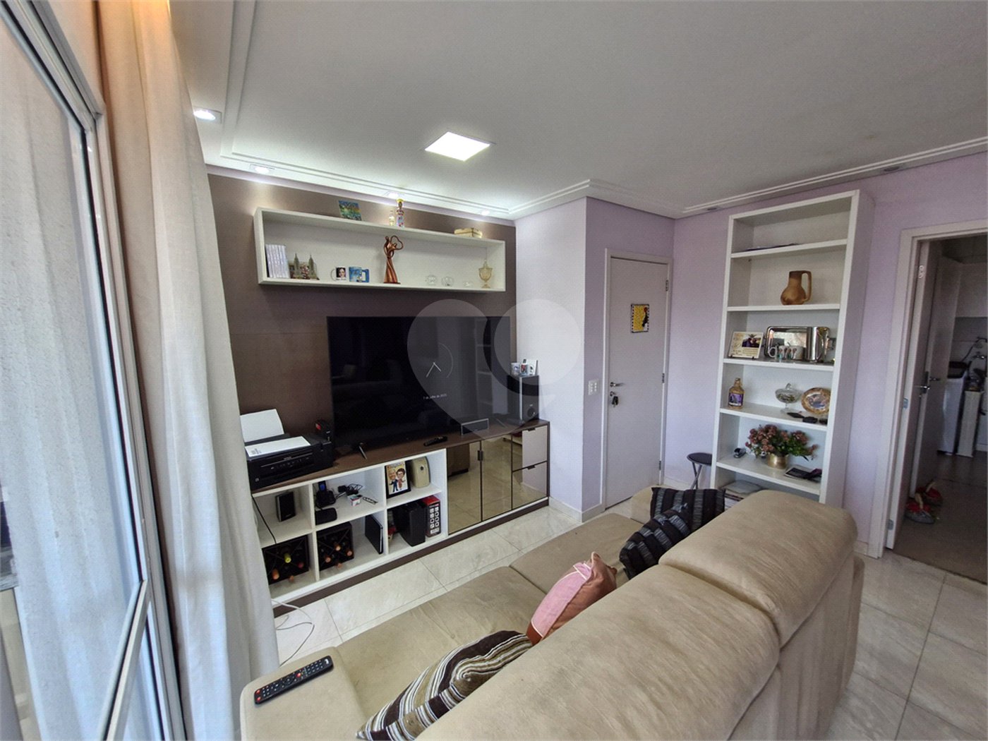 Apartamento à venda com 3 quartos, sendo 1 suíte,  em Vila Suissa, Mogi das Cruzes, SP