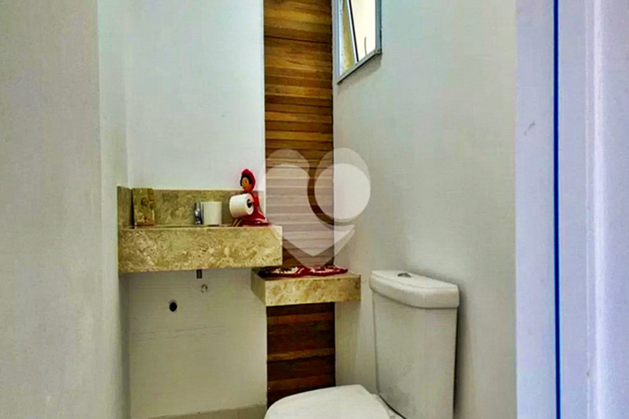 Casa à venda com 4 suítes no condomínio Alpes da Cantareira, Mairiporã - SP