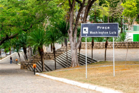 Casa à venda com 3 quartos, sendo 2 suítes,  no condomínio Terras do Oriente, Valinhos - SP