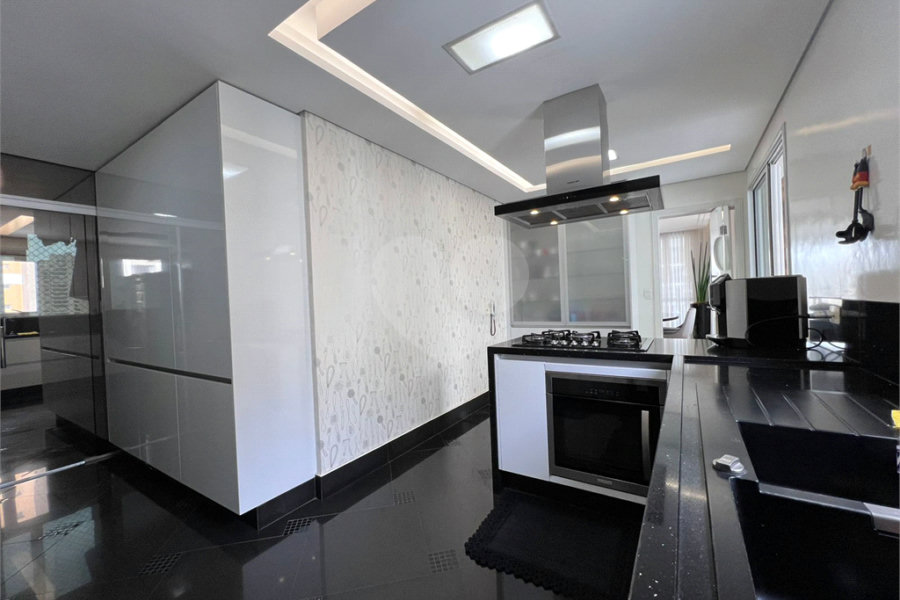 Apartamento à venda com 3 suítes em Santana, São Paulo, SP