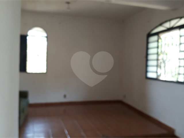 Casa à venda com 2 quartos em Mato Dentro, Mairiporã, SP