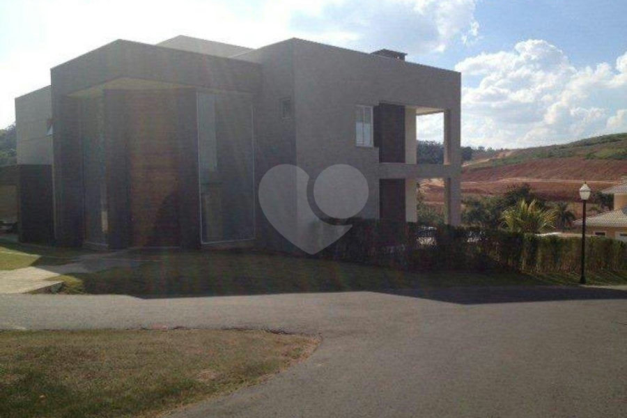 Sobrado à venda com 4 suítes em Posse Nova, Itupeva, SP